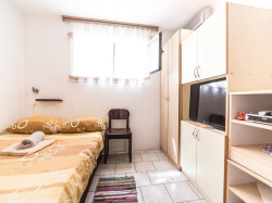 Apartmani Kiwi  Karin